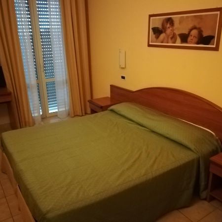 Hotel Tramonto Ancarano  Экстерьер фото